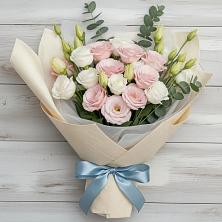 Букет цветов из:  Лизиантусы в Приазовской