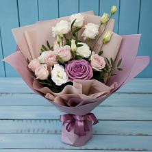 Букет цветов из:  Розы и Лизиантусы в Приазовской