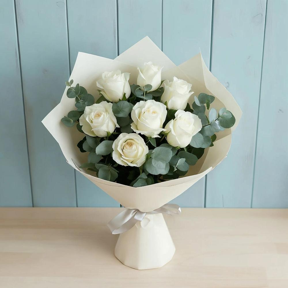 Букет Белые розы в Эвкалипте в Приазовской