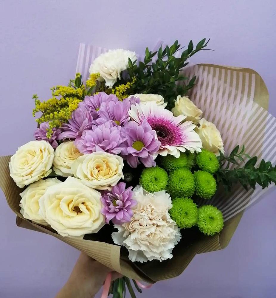 Букет цветов из: Хризантемы, Розы, Гвоздики и Герберы в Приазовской