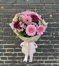 Букет цветов из:  Герберы и Хризантемы в Приазовской