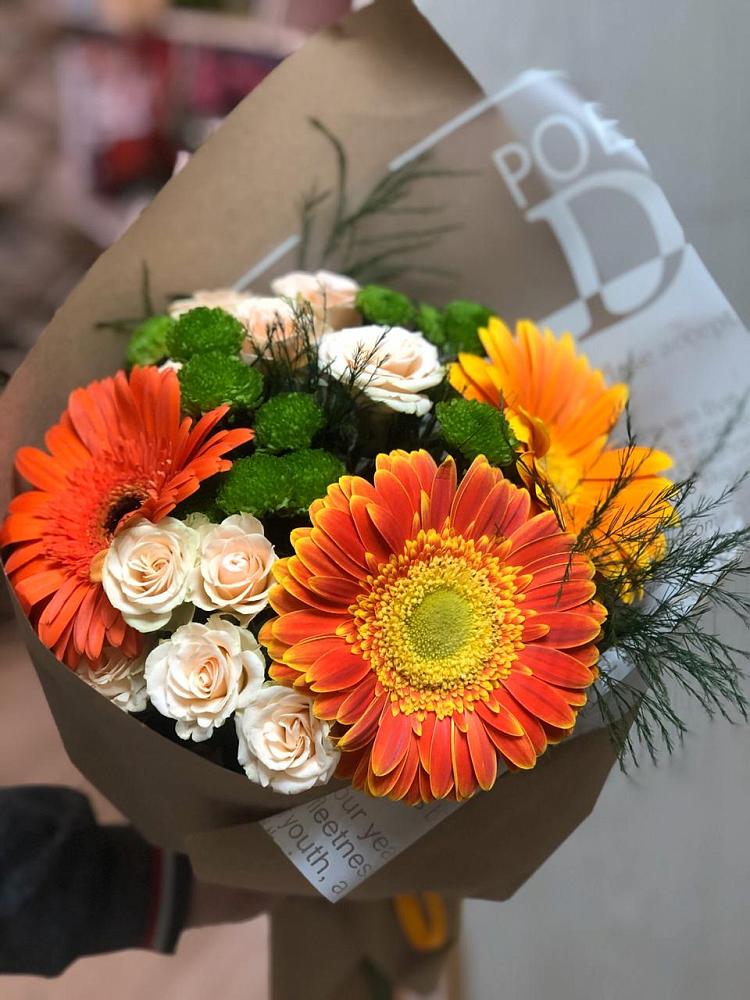 Букет цветов из: Герберы, Хризантемы и Розы в Приазовской