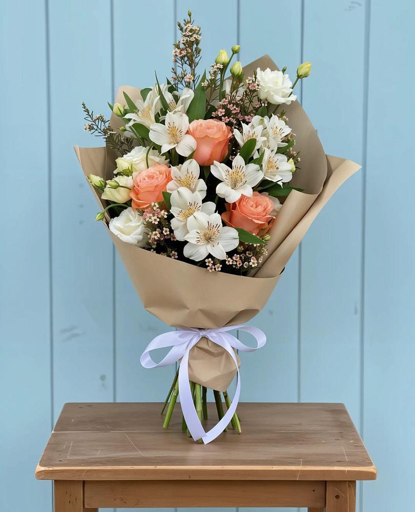 Букет цветов из: Альстромерии, Лизиантусы, Розы и Хризантемы в Приазовской