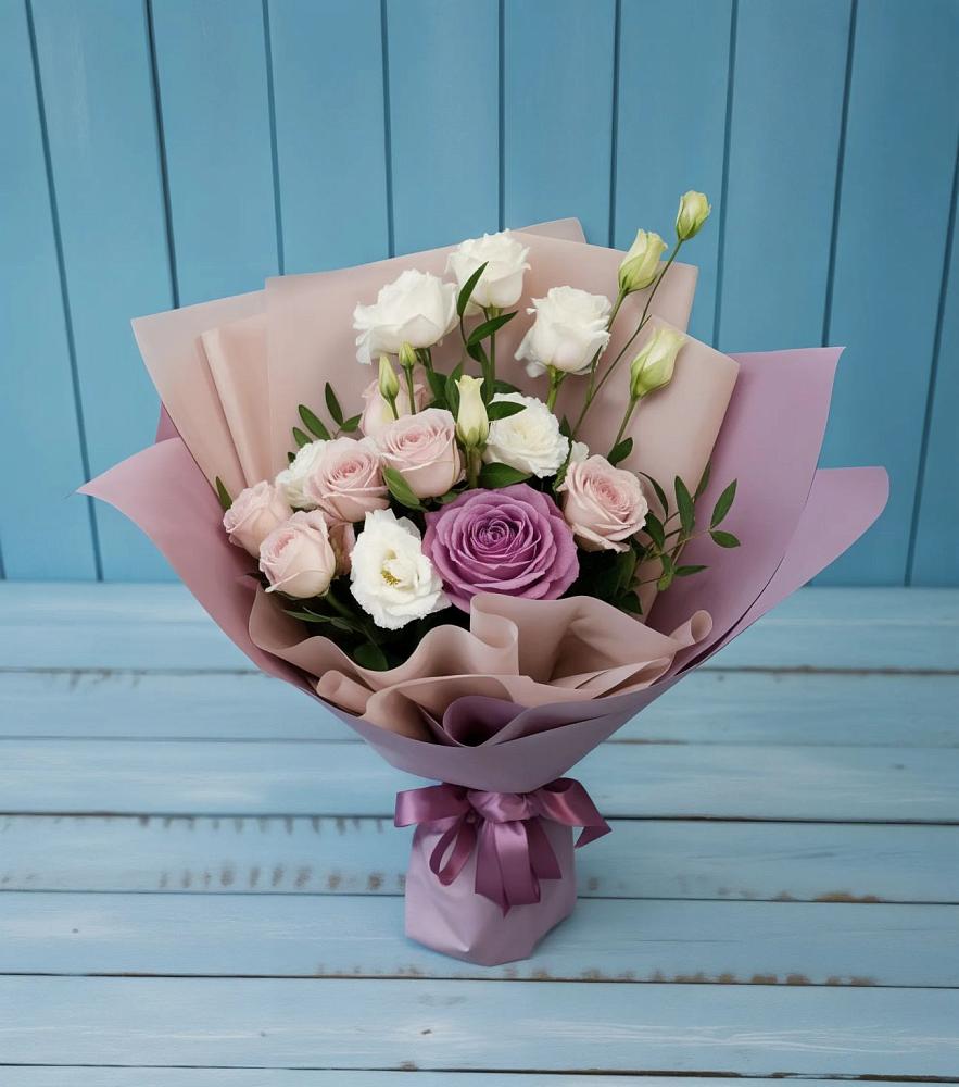 Букет цветов из: Розы и Лизиантусы в Приазовской